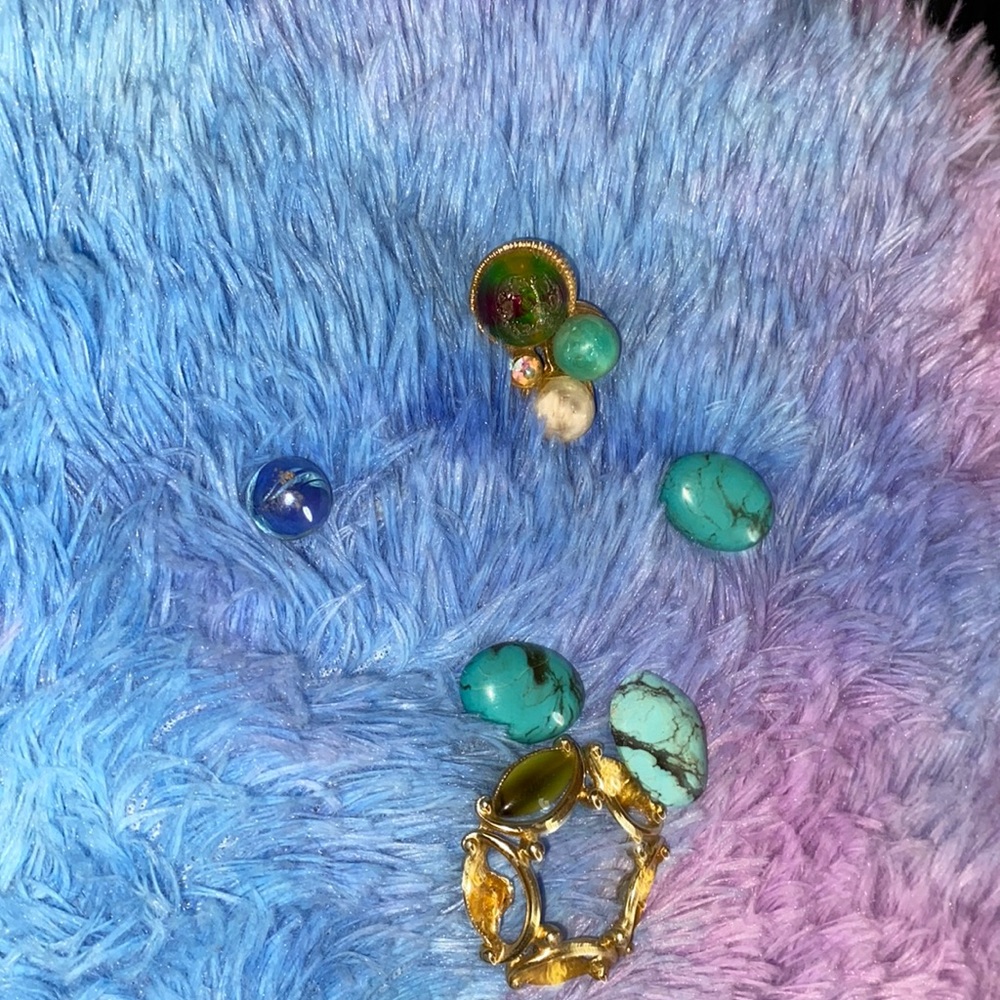 To make pendants etc
